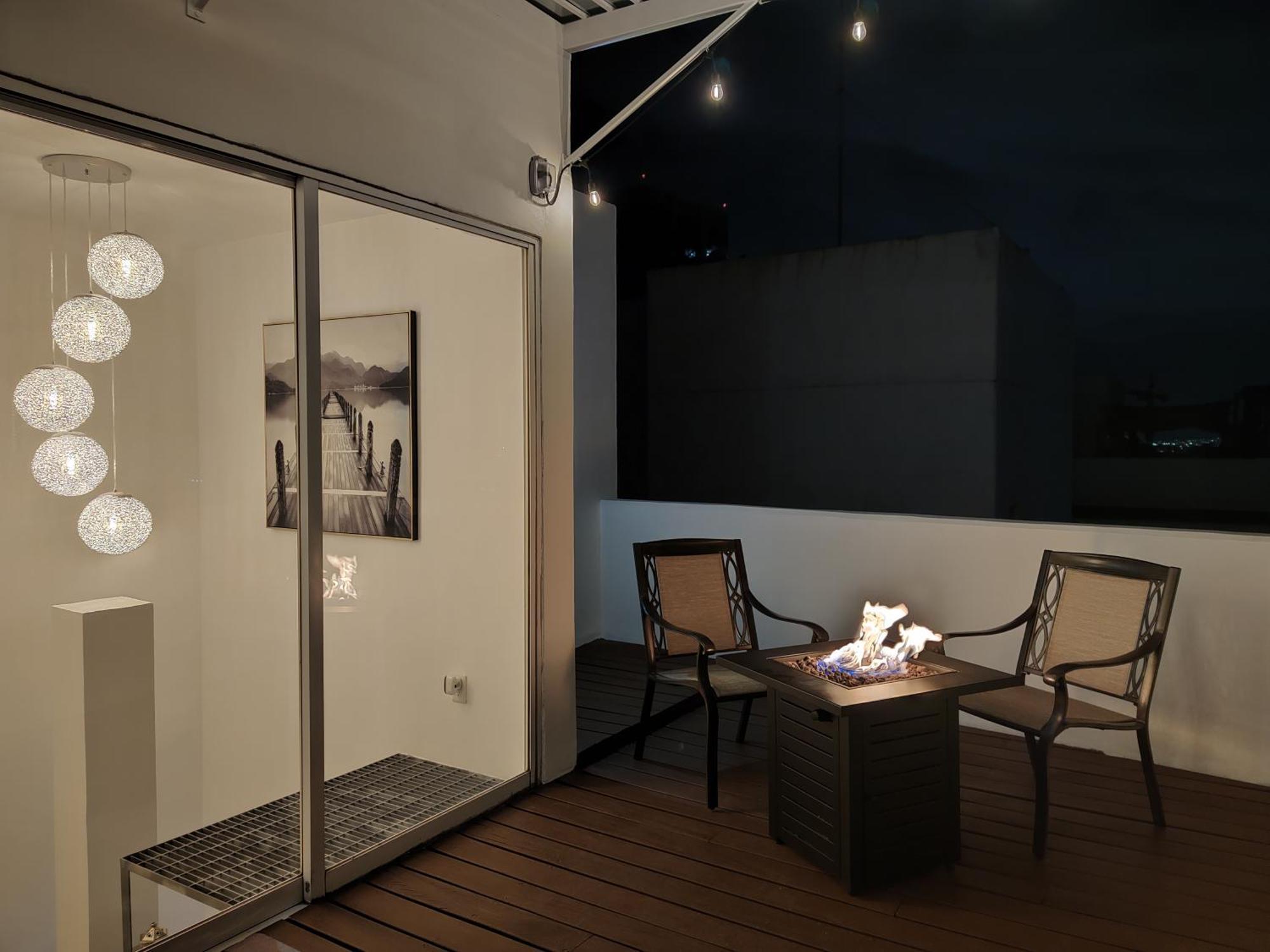 View Penthouse Private Rooftop, Wi-fi 500mbps, Air Conditioning, Grill, Pool And Gym